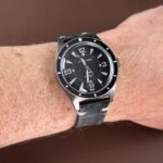 <span class="product-title-compatibility">Hand-Stitched Vintage Washed Leather Strap <br><small>With Quick Release</small></span>